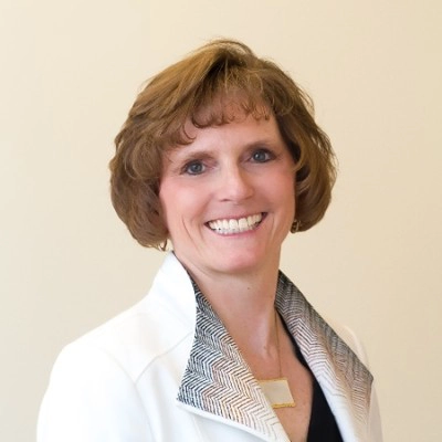 Kathy Hayden Headshot