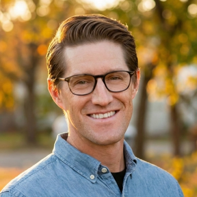 Garrett Dale Headshot